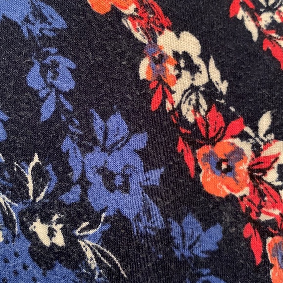 Women’s Maurice’s 24/7 Knot Front Top, Lattice shoulder, Medium, patriotic - Picture 5 of 6